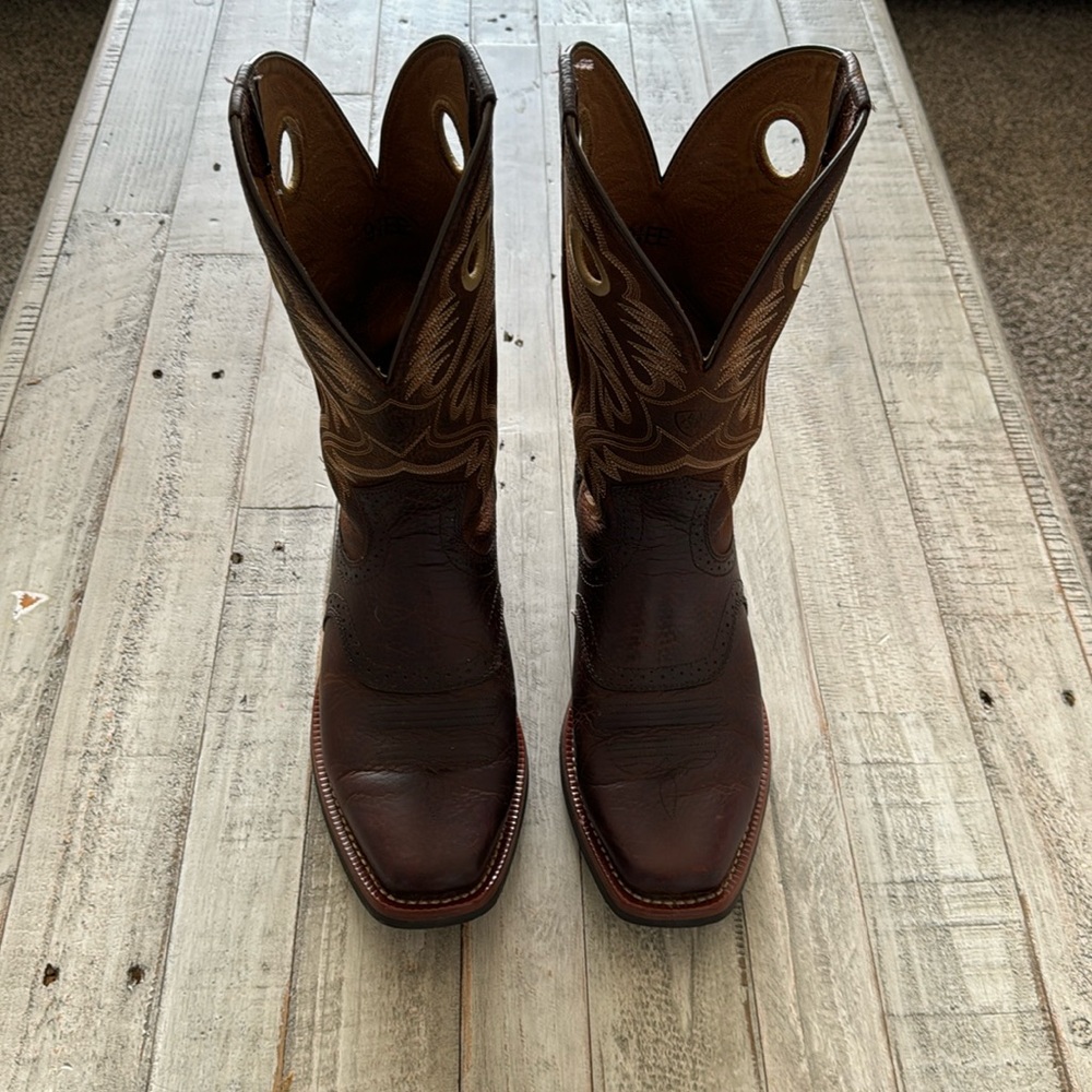 Ariat Heritage Roughstock Western Boots